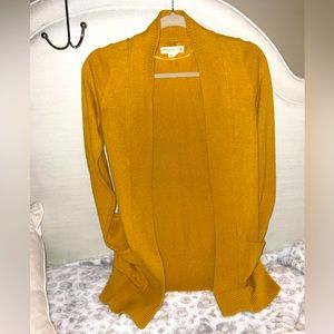 Staring at stars yellow cardigan with pockets SMALL. SWEATER w pockets
